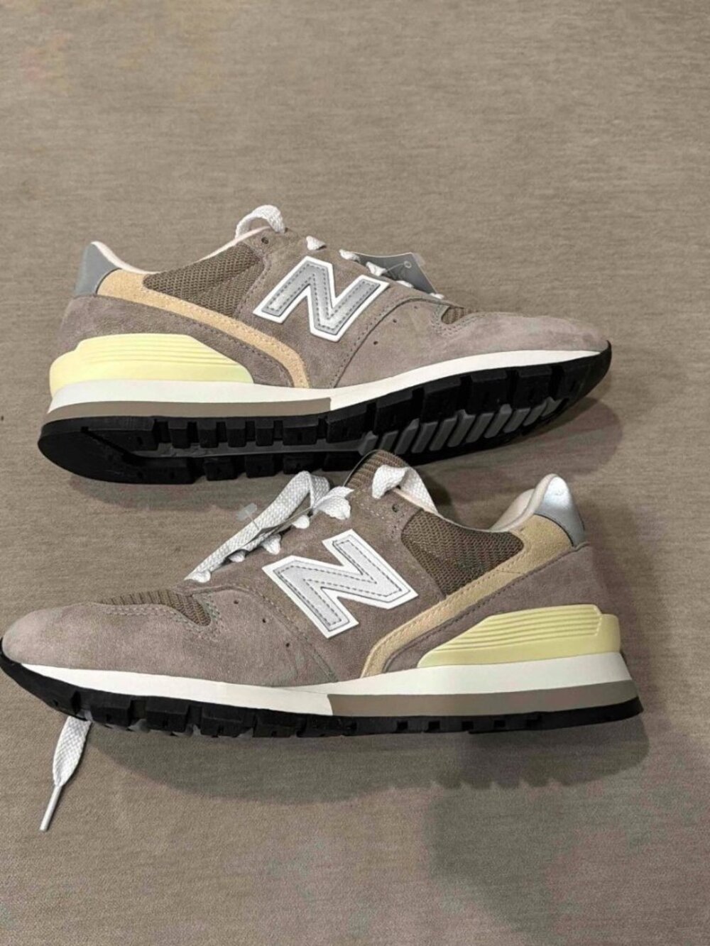 New Balance 996 Made in USA 'Grey Silver,' Size 7.5M